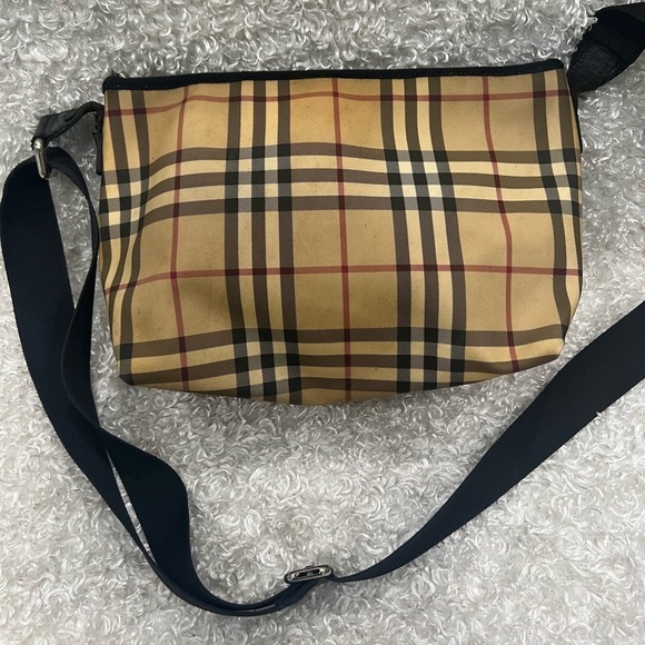Vintage Burberry London Nova Check Shoulder Bag. - Picture 1 of 11